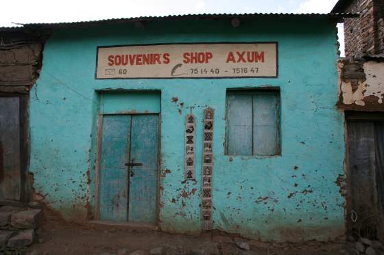 "Souvenir shop"