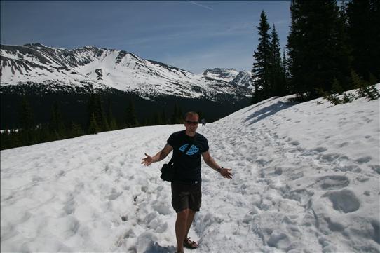 Peyto Lake trail.. barefoot!