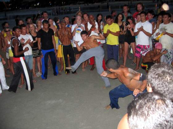 Impromptu Capoeira session on the beach!