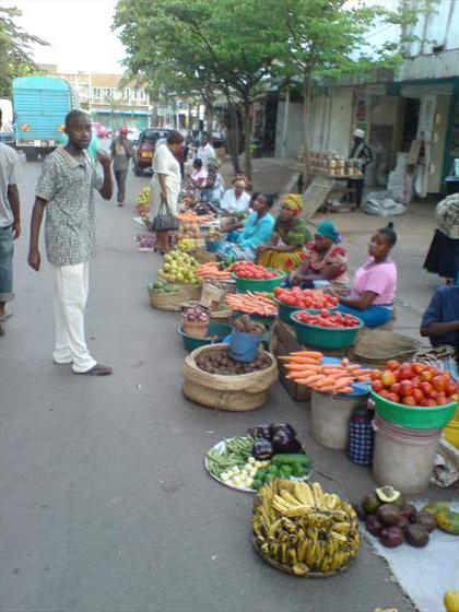 Kabira and some fruit (!)