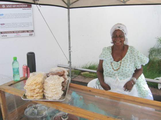 Baiana lady serving Acarajé