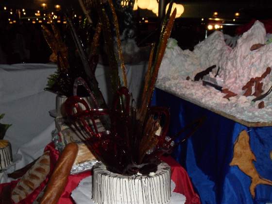 Sugar sculpture on top of cake