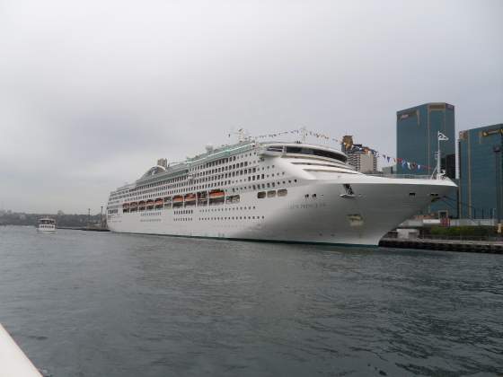 Sun Princess in port