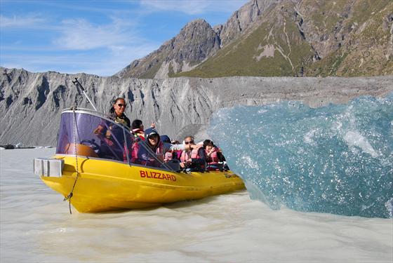 Tasman glacier lake