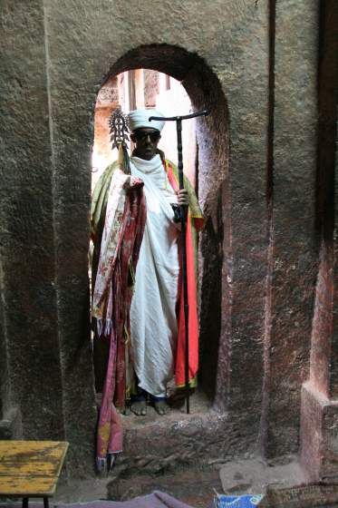 Priest bars women from entering Bet Golgotha